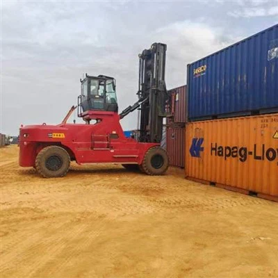 35 t lieljaudas nelīdzenuma iekrāvējs