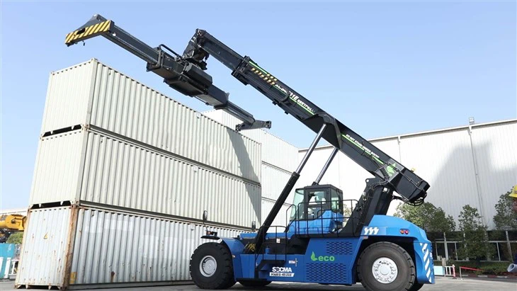 SOCMA 45T Electric Container Reach Stacker Lithium Battery For Container Port Equipment