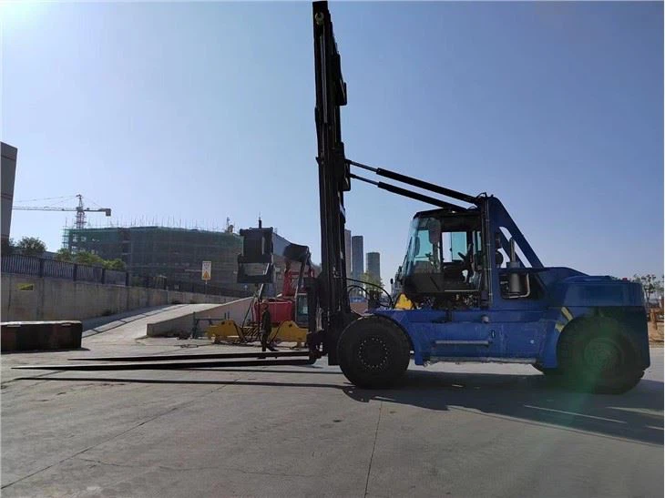 vessel forklift