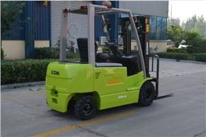 Pārdod 1,8t litija akumulatora elektrisko noliktavu pacēlāju