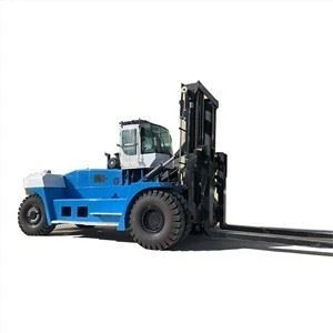 SOCMA 50Ton dīzeļiekrāvējs terminālī